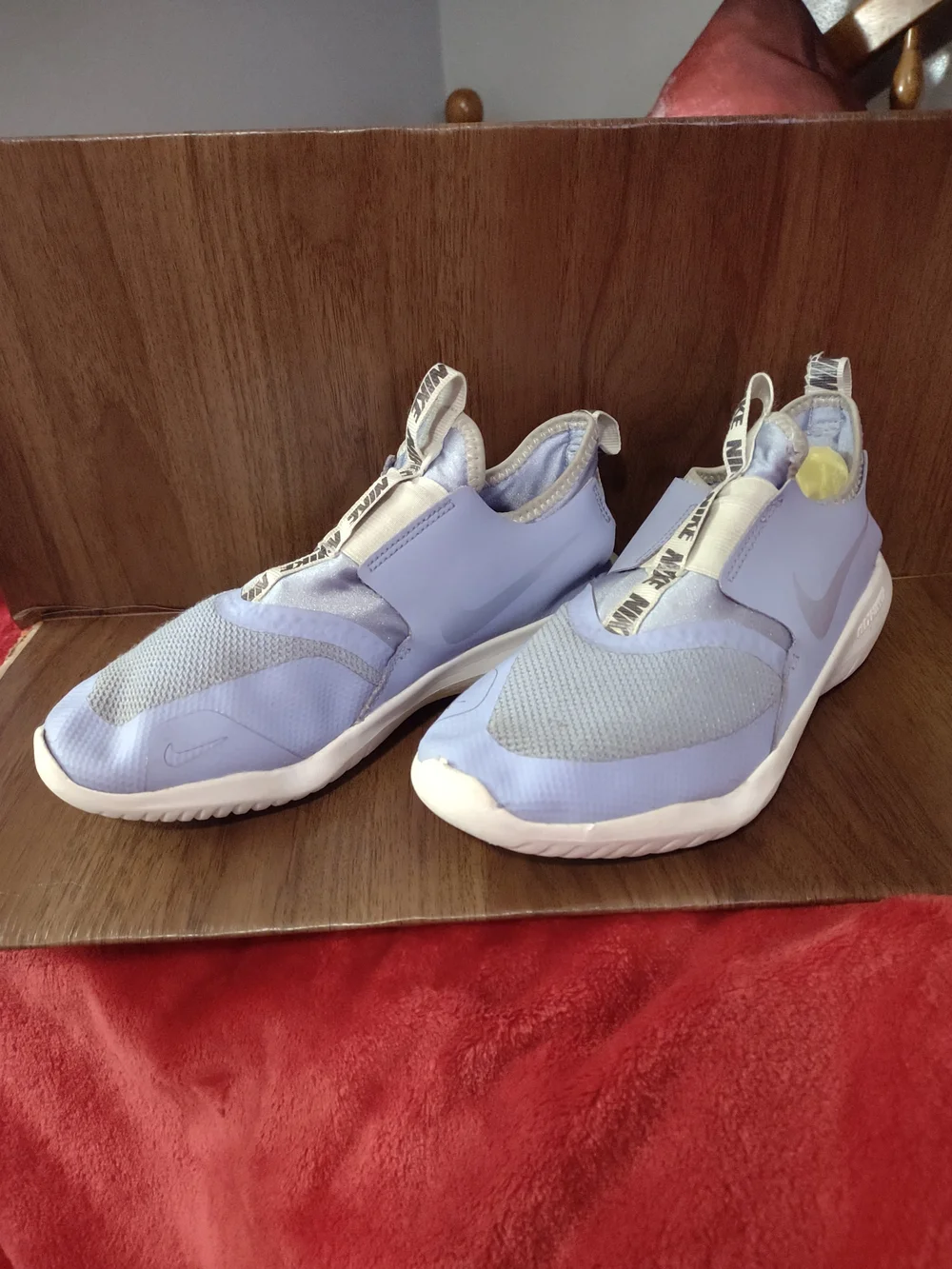 Nike 4Y Slip-On Casual Shoe in Lavender\Cornflower blue